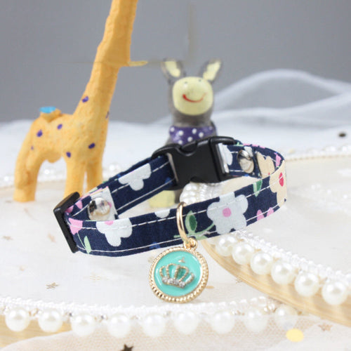 Floral pet collar - view 2