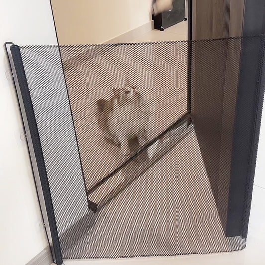 Automatic Expanding Pet Enclosure